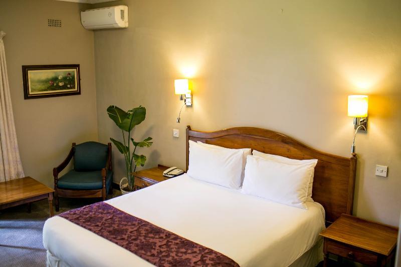 Bronte Hotel هراري المظهر الخارجي الصورة